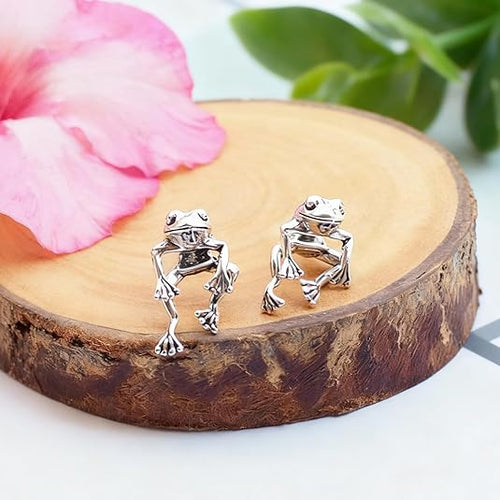 Frog Earrings for Women Christmas Stocking Stuffers Vintage Frogs Shaped Stud Earrings Funny Cute 3D Animal Earrings Jewelry Gifts